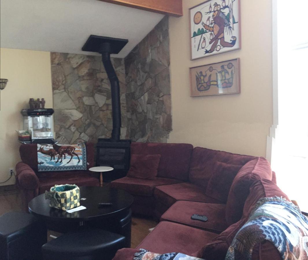 The Calgary Hub Hostel Style Home Екстер'єр фото